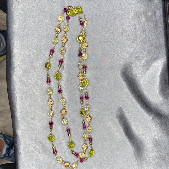 Elegant Multicolor Beaded Necklace - Picture 1 of 3